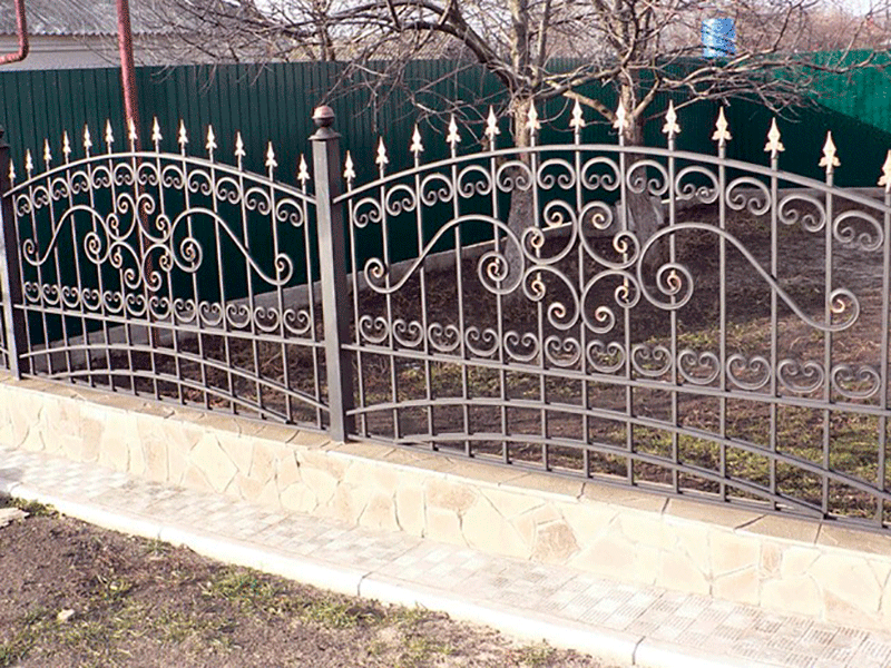 Забор металлический декоративный